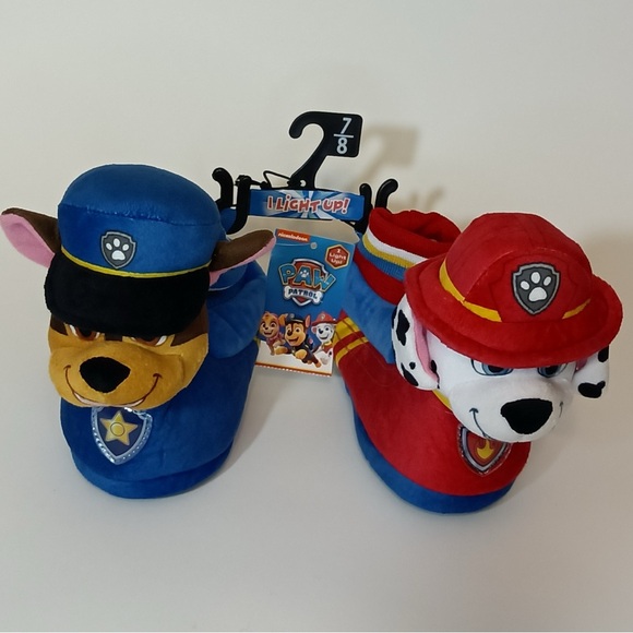 Nickelodeon Paw Patrol Light-Up slippers - Size 7/8 toddler shoes - Picture 8 of 13
